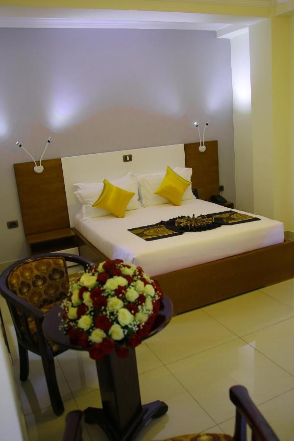 Hotel Tirago Addis Abeba Zewnętrze zdjęcie